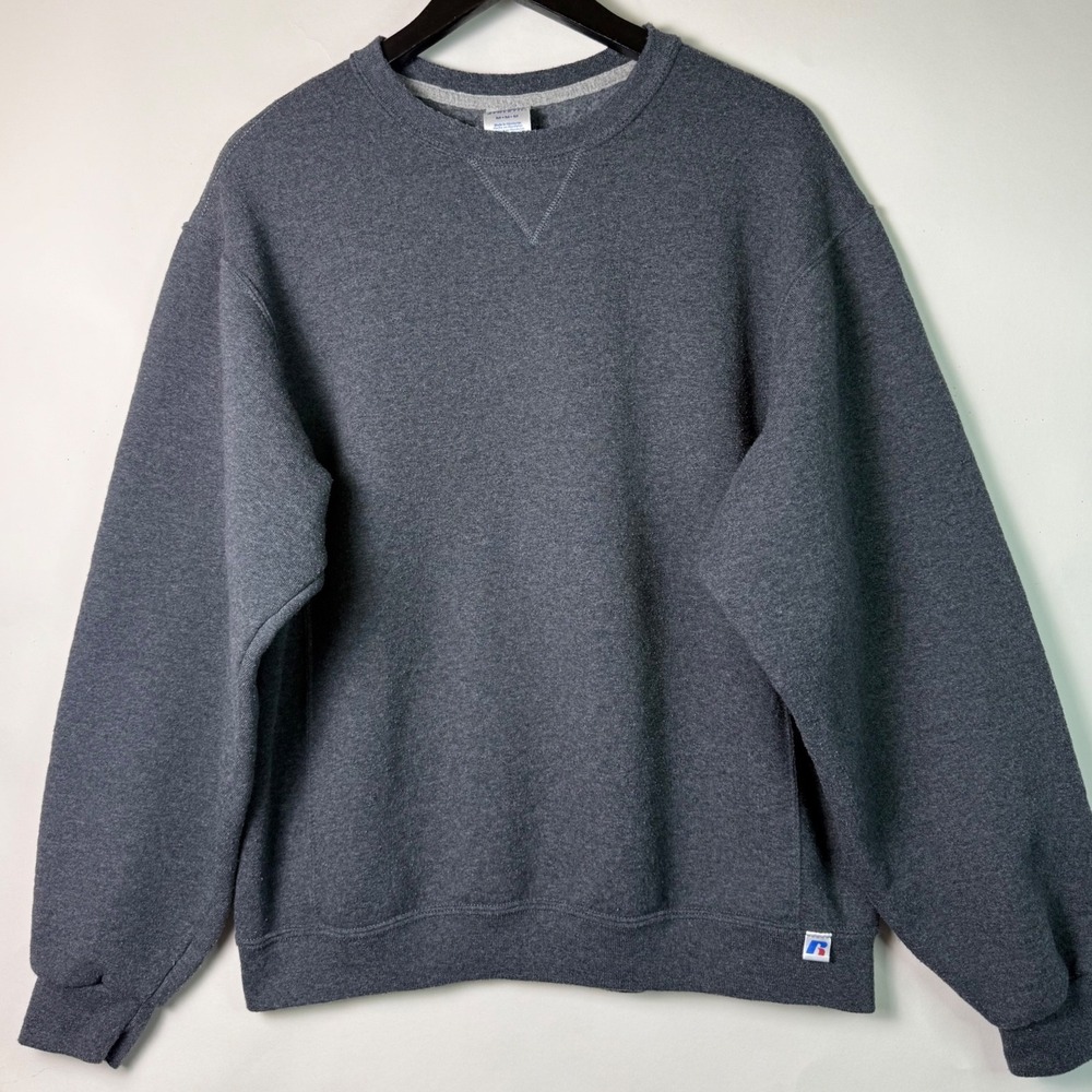 Russell Athletic Mens Gray Crewneck Sweatshirt Medium‎ V-Stitch Y2K Vintage